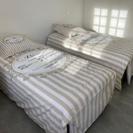 Appartement centre Port-Grimaud avec vue magnifique sur la Giscle Extérieur photo