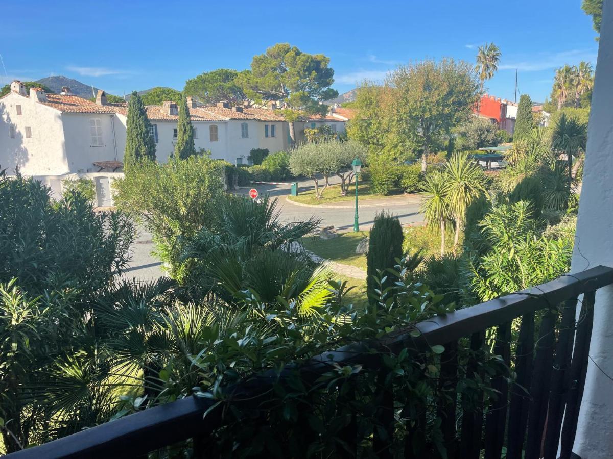Appartement centre Port-Grimaud avec vue magnifique sur la Giscle Extérieur photo