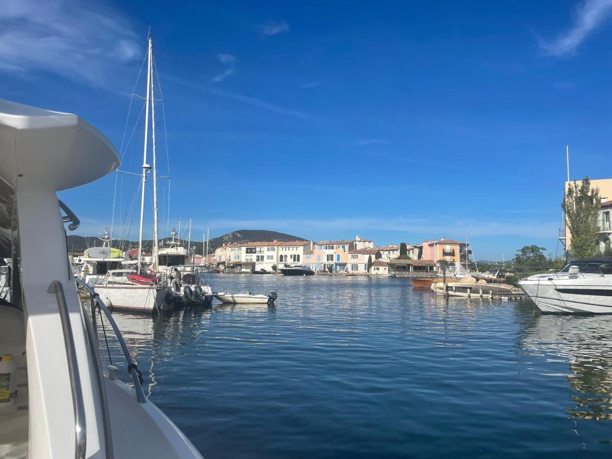 Appartement centre Port-Grimaud avec vue magnifique sur la Giscle Extérieur photo