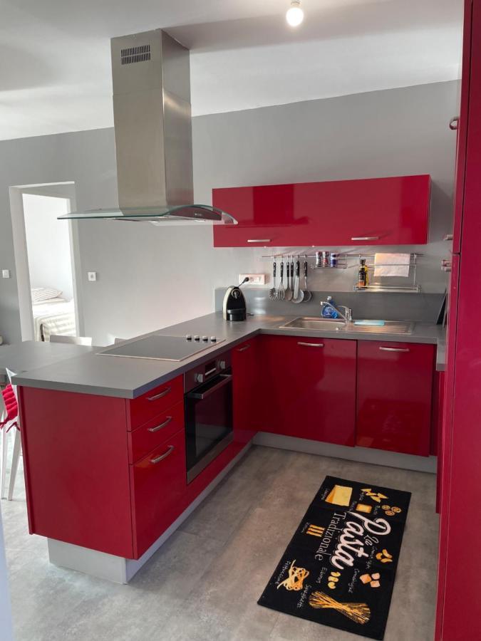 Appartement centre Port-Grimaud avec vue magnifique sur la Giscle Extérieur photo