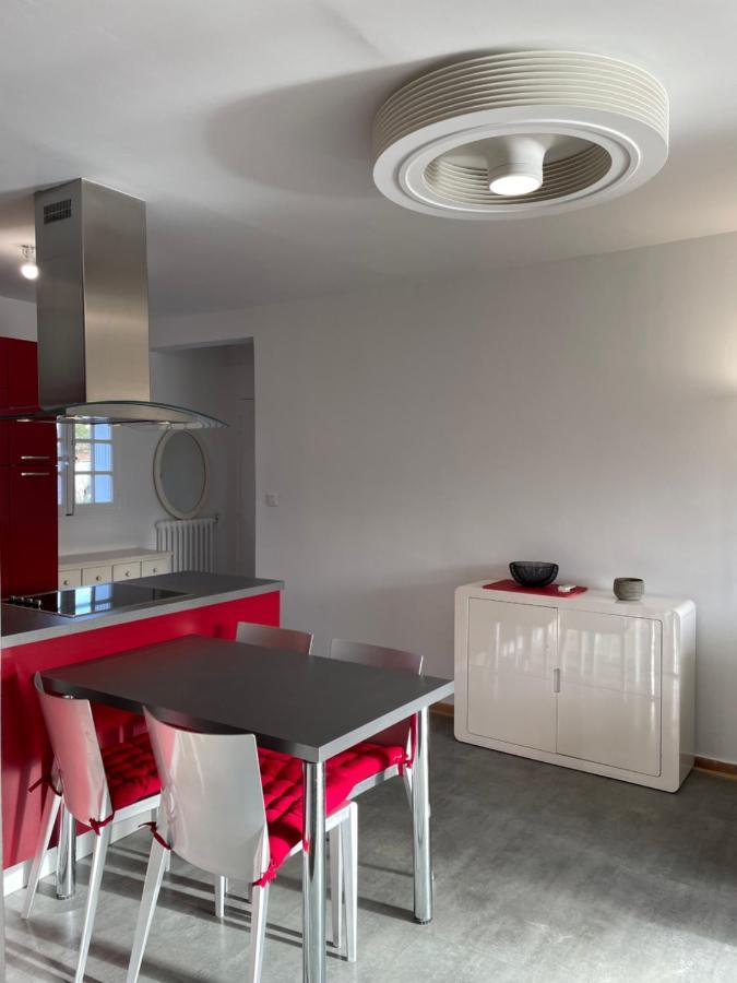 Appartement centre Port-Grimaud avec vue magnifique sur la Giscle Extérieur photo