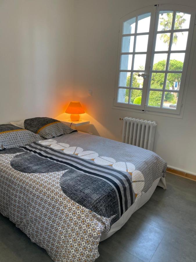 Appartement centre Port-Grimaud avec vue magnifique sur la Giscle Extérieur photo